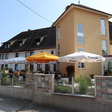 Gasthof Zum Kreuz نوينبورغ أم راين المظهر الخارجي الصورة
