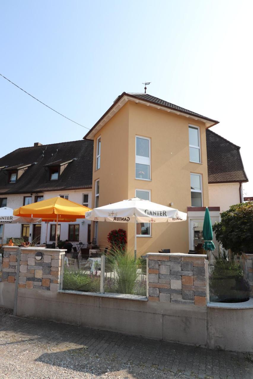 Gasthof Zum Kreuz نوينبورغ أم راين المظهر الخارجي الصورة